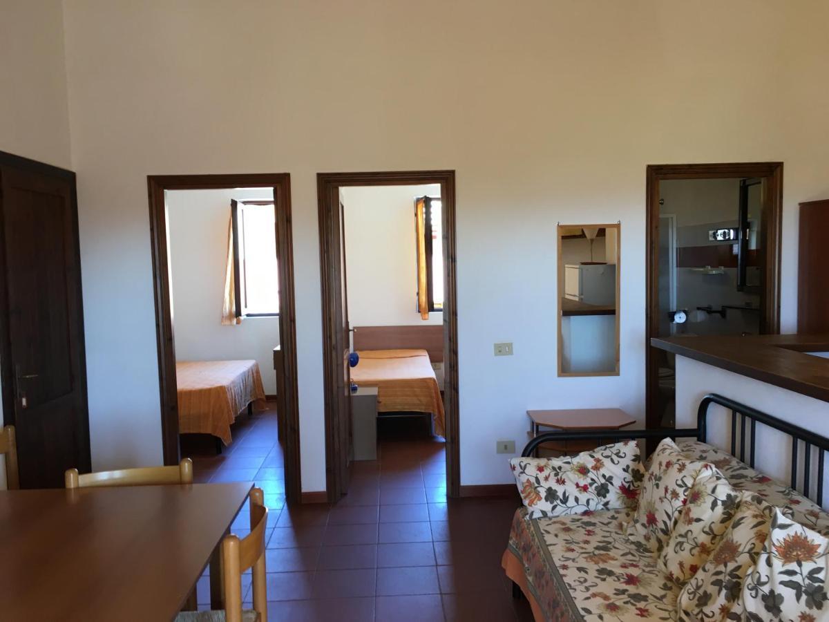 Borgo Spiaggia איזולה רוסה מראה חיצוני תמונה