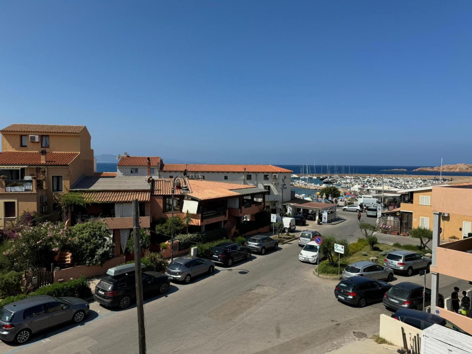 Borgo Spiaggia איזולה רוסה מראה חיצוני תמונה